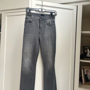 Gray Ankle Cropped Jeans with Subtle Fading